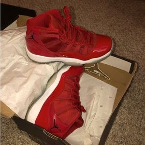 Air Jordan 11s willing to sell half price, need these gone.